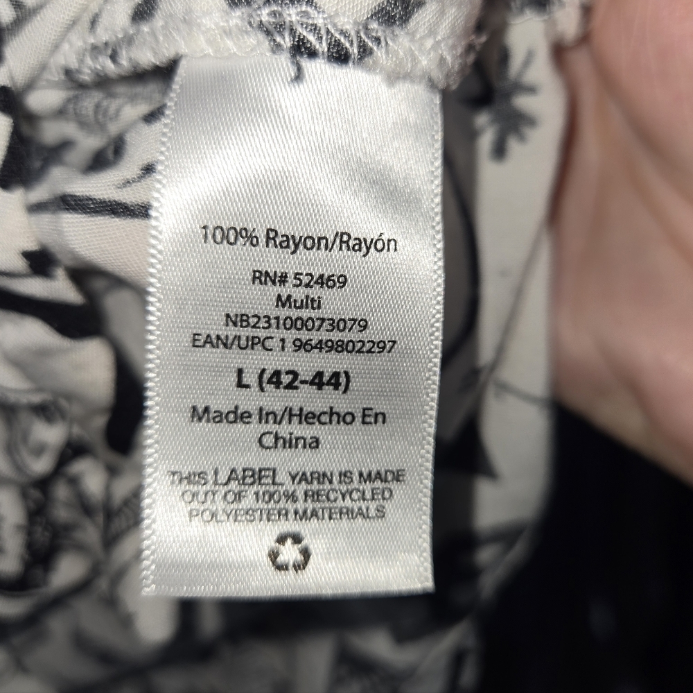 No Boundaries Men's L Button Up Shirt - Picture 8 of 13